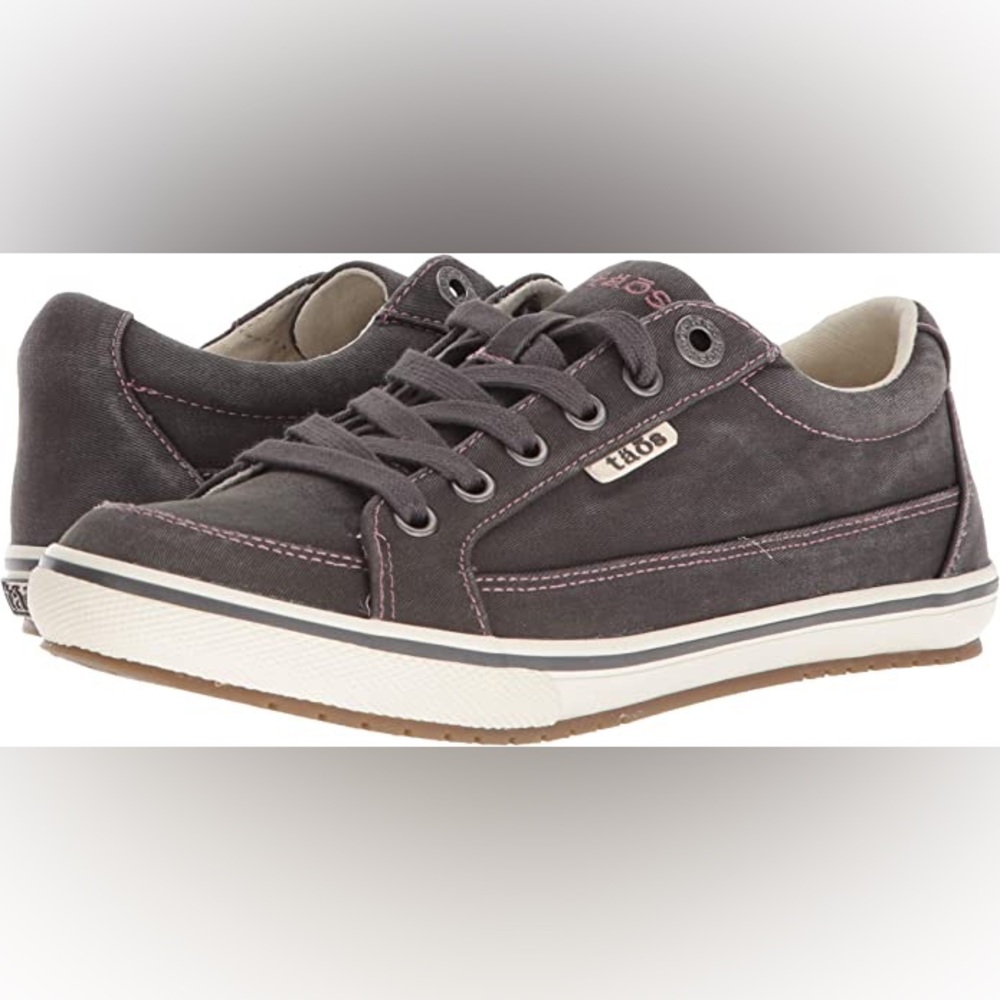 Taos Footwear Women's Moc Star Graphite Distressed Sneaker 7.5 M US